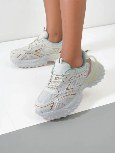 Royalfashion Dámské sportovní sneakers na silnější podešvi Nettes