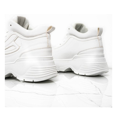 Білі кросівки на грубій підошві American - Взуття