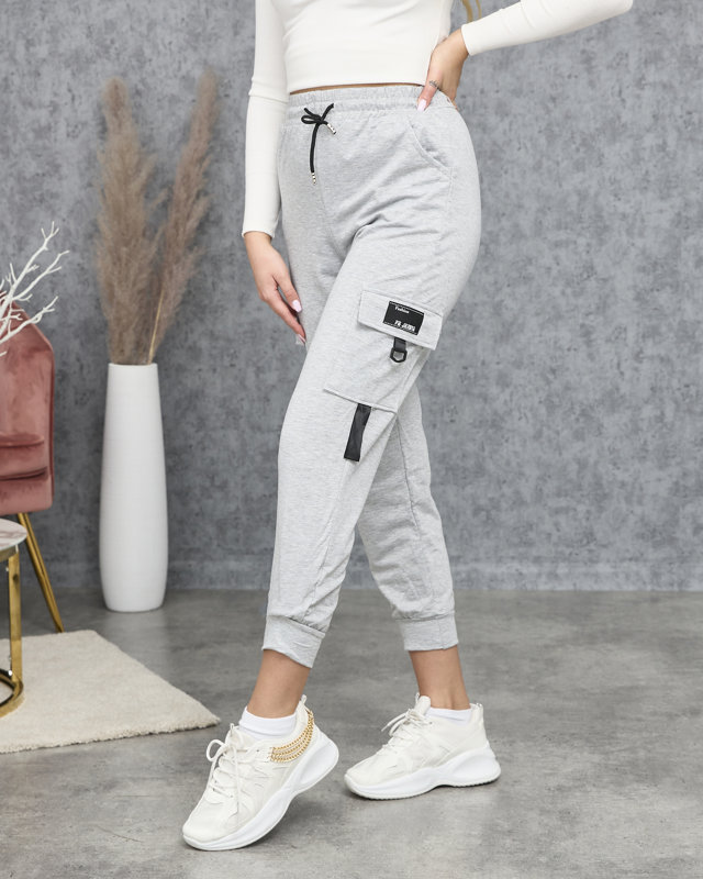 Světle šedé cargo tepláky - Oblečení