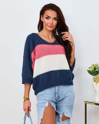 Royalfashion Hnědý dámský svetr s květinami