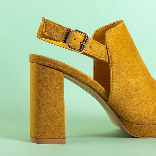 Жовті жіночі босоніжки на високих підборах Wefira