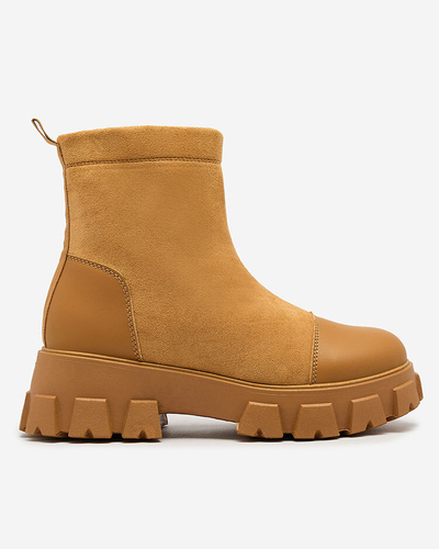 Royalfashion Dámské kozačky na plochém podpatku v barvě camel Leffoi