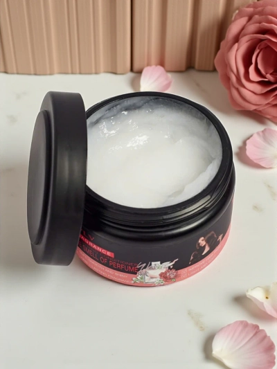 Parfémovaný vyhlazující kondicionér na vlasy