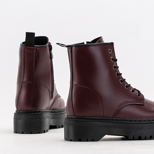 Бордові жіночі черевики на масивній підошві Lesya