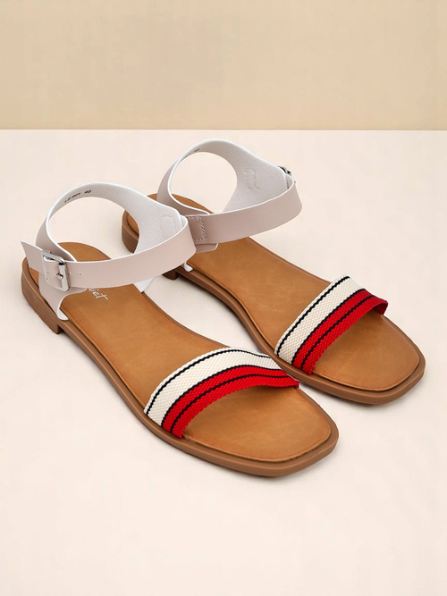 Royalfashion Жіночі босоніжки на плоскій підошві Naya