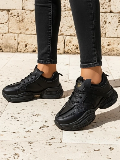 Royalfashion Dámské sportovní sneakers na silnější podrážce Quensi