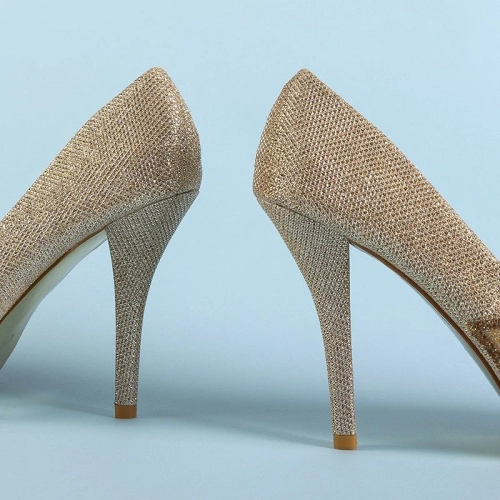 Золоті жіночі туфлі з оздобленням Maniza