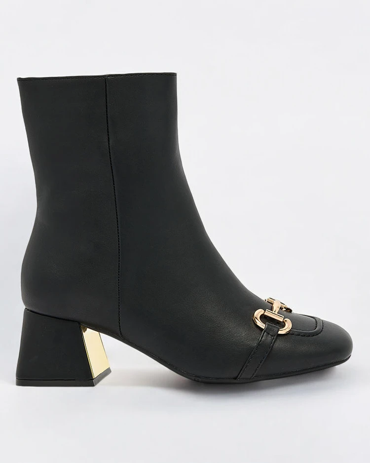 Royalfashion Černé dámské nízké kozačky na jehlovém podpatku Referra