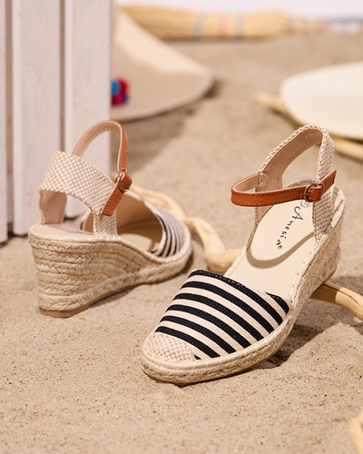 Dámské černé espadrilky s pruhy na klínku Mecera - boty