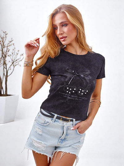 Royalfashion Жіноча бавовняна футболка з камінцями та бантом