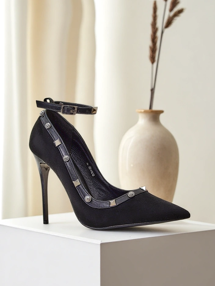 Royalfashion Dámské jehlové boty s cvočky a páskem Callose