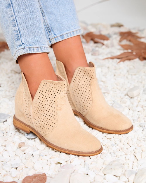 Бежеві чоботи на закритому клиновому каблуці ковбой Бесіс - Взуття 1