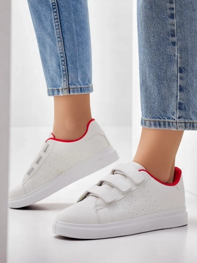 Royalfashion Жіночі спортивні кросівки Pertis