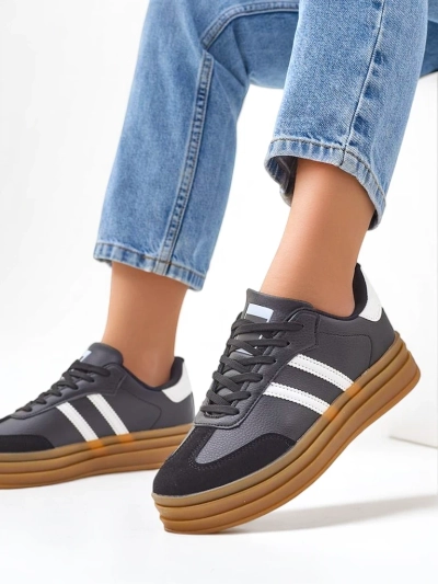 Royalfashion Жіночі спортивні кросівки з гумовою підошвою Allexx