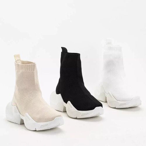 OUTLET Жіноче високе спортивне взуття White Gohi - Взуття