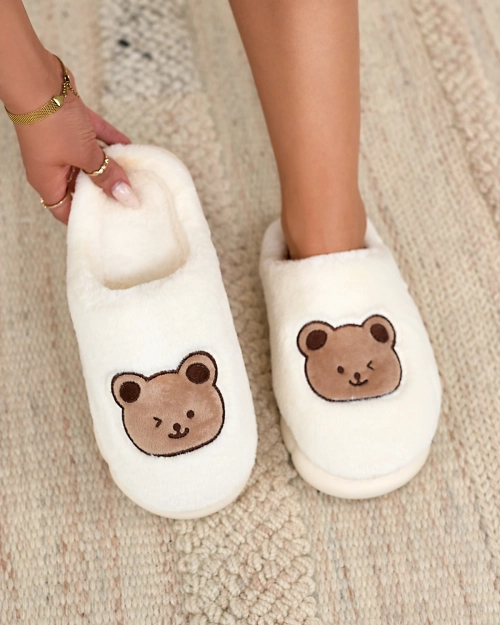 Royalfashion Білі жіночі хутряні капці з ведмедиком Hettres