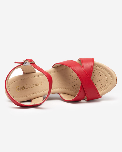 Червоні жіночі босоніжки на танкетці Helia