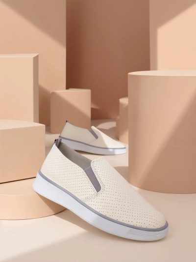 Royalfashion Жіночі перфораційні спортивні черевики Musio