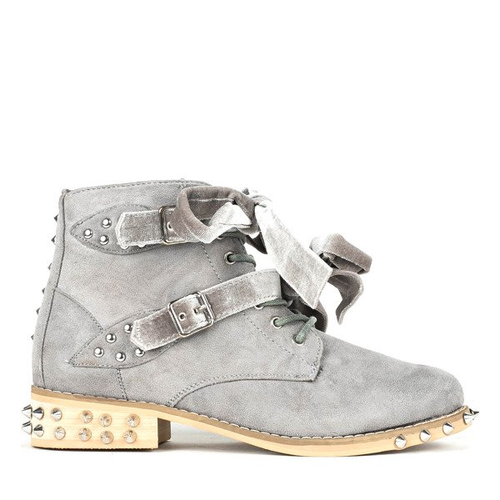 Сірі берци з шипами Millerro - Взуття