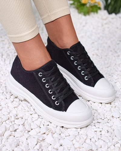 Royalfashion Чорні жіночі кеди на платформі Spollero