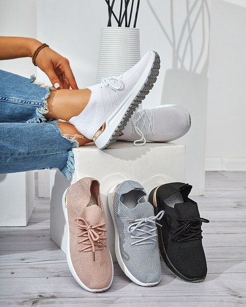 Жіночі Снікерси Mistrale в Чорному Кольорі з Плоским Каблуком