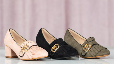 Рожеві насоси з прикрасами на низьких підборах Колись - Взуття 1