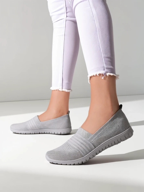 Royalfashion Жіночі кросівки без зав'язок Ollabes
