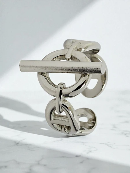 Náramek obruč Dolce Vita s ozdobnými přívěsky