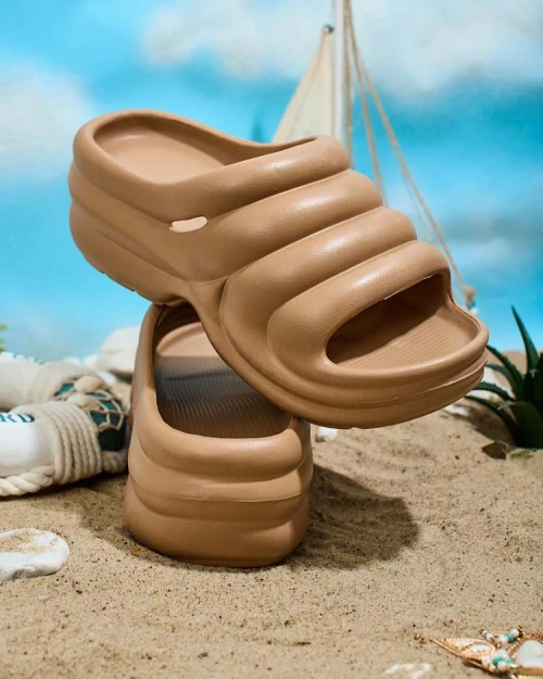 Royalfashion Жіночі шльопанці гумові Koriv