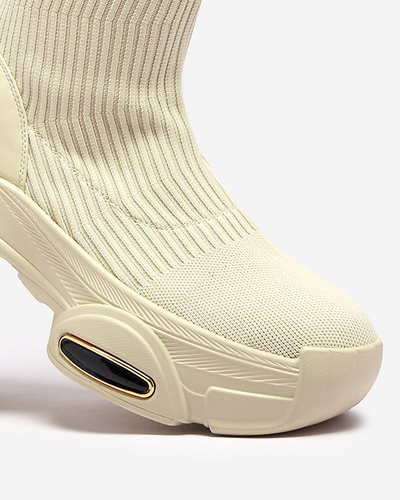 OUTLET Бежеві жіночі сліпони Georisa - Взуття