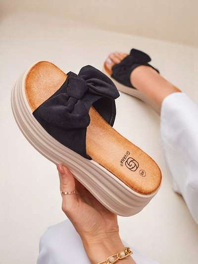 Royalfashion Жіночі шльопанці на платформі Givan