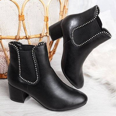 OUTLET Чорні ботильйони зі стразами Reja - Взуття