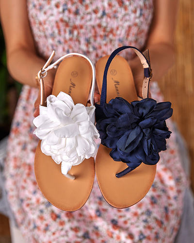 Жіночі чорні босоніжки з квіткою Нерікала - Взуття