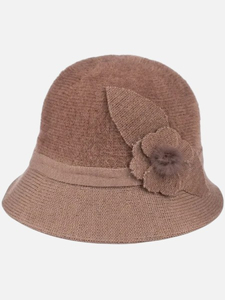 hnědý