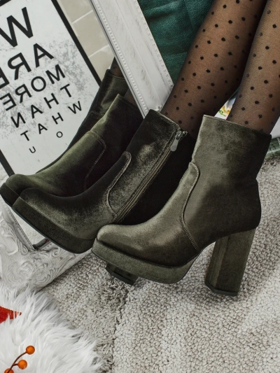 Dámské kotníkové boty na sloupku al'la Velur Miss