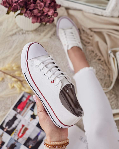 Aurelia Bianca – Класичні білі жіночі трампки на плоскій підошві
