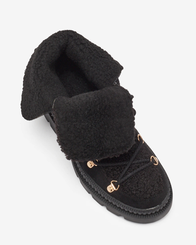 Royalfashion Černé dámské zateplené traperky s ovčí kůží Lery Walk