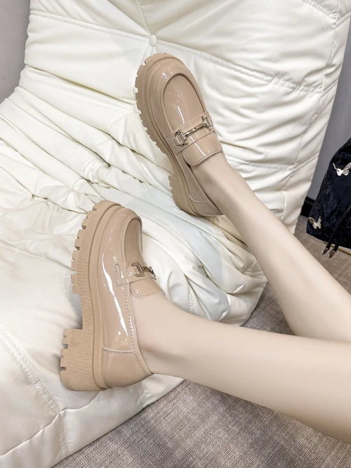 Royalfashion Жіночі патентовані мокасини Adelio