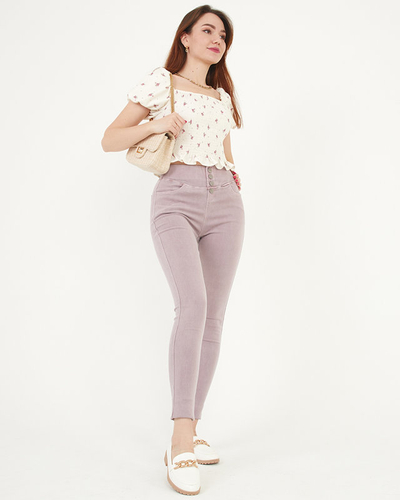 Жіночі штани рожевого кольору з декоративними ґудзиками