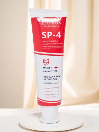 Vyživující bělicí zubní pasta