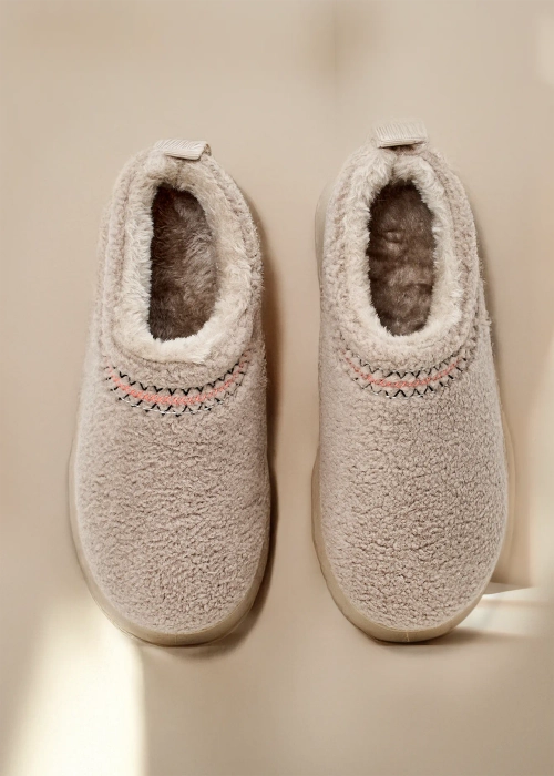 Рояльна мода Короткі жіночі снігові чоботи в стилі снігоходів Езель