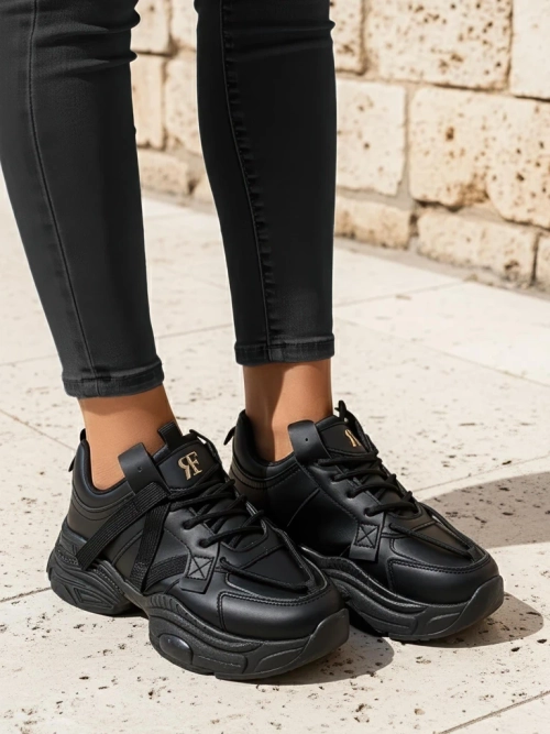 Royalfashion Жіночі спортивні кросівки на товстій підошві Quensi