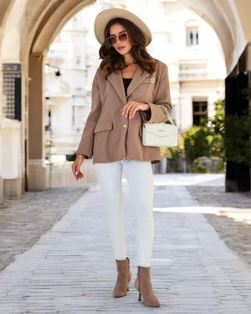 Жіноче коротке пальто Royalfashion