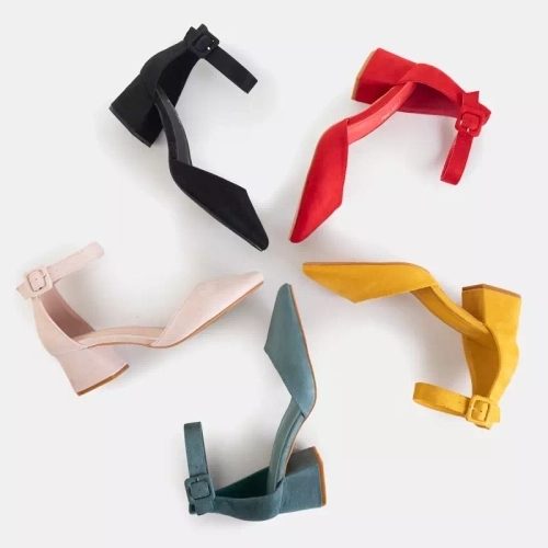 OUTLET Чорні жіночі сандалі на посту Juti - Взуття