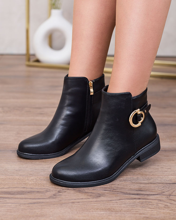 Royalfashion Černé dámské kozačky a'la sztyblety s ozdobami Ederte