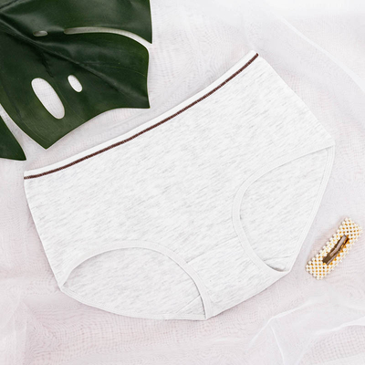 Світло-сірі жіночі трусики