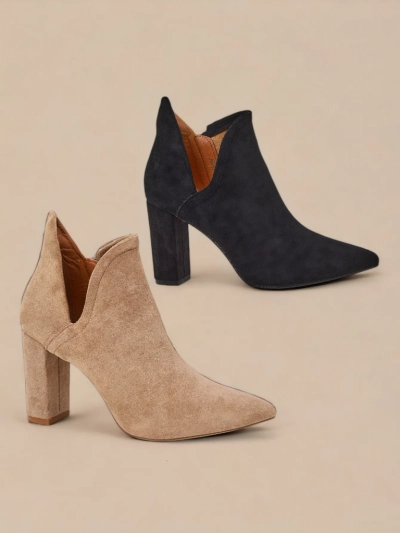 Černé boty s střihem z Alania - obuv