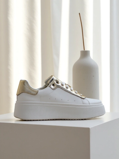 Royalfashion Спортивні жіночі кросівки Kisoffi