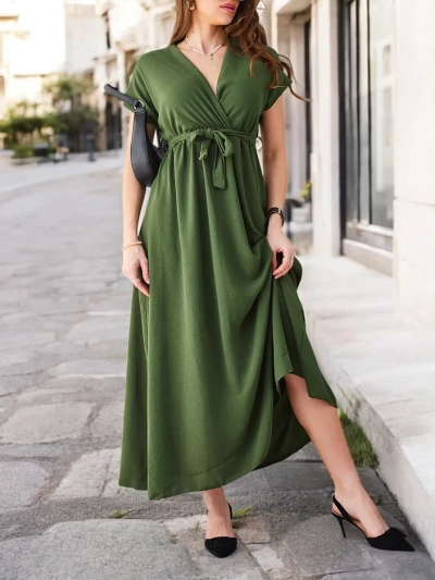 Royalfashion Dámské midi šaty s překříženým výstřihem, krátkými rukávy a opaskem