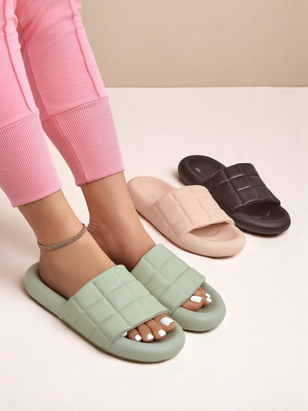 Royalfashion Dámské pantofle na ploché podrážce Quilt Walk